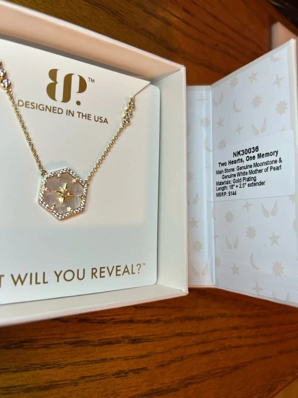 BP Halo Gold Mother-of-Pearl Star Pendant Necklace